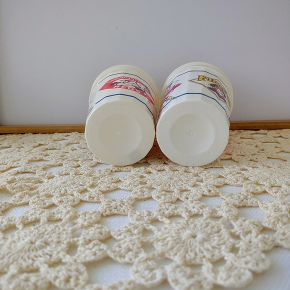 Vintage 1990 NLCS Plastic Cups - Picture 7 of 8